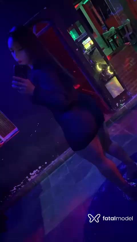 Acompanhante mulher morena (o) de olhos pretos - Bruna