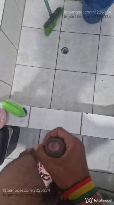 Acompanhante homem morena (o) de olhos pretos em Porto Alegre - Coffee