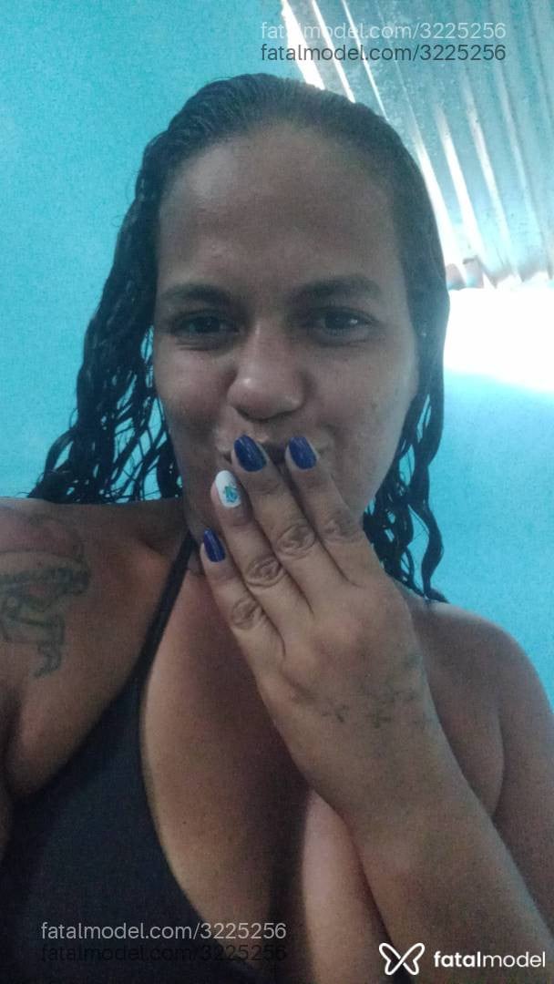 Acompanhante mulher morena (o) de olhos castanhos em Virtual - Kabuloza Silva