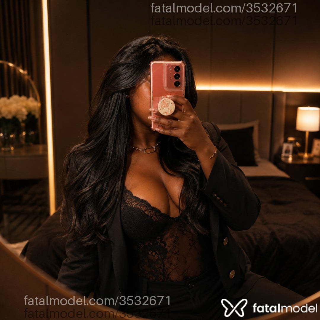 Acompanhante mulher com cabelo castanho de olhos verdes - Rayssa