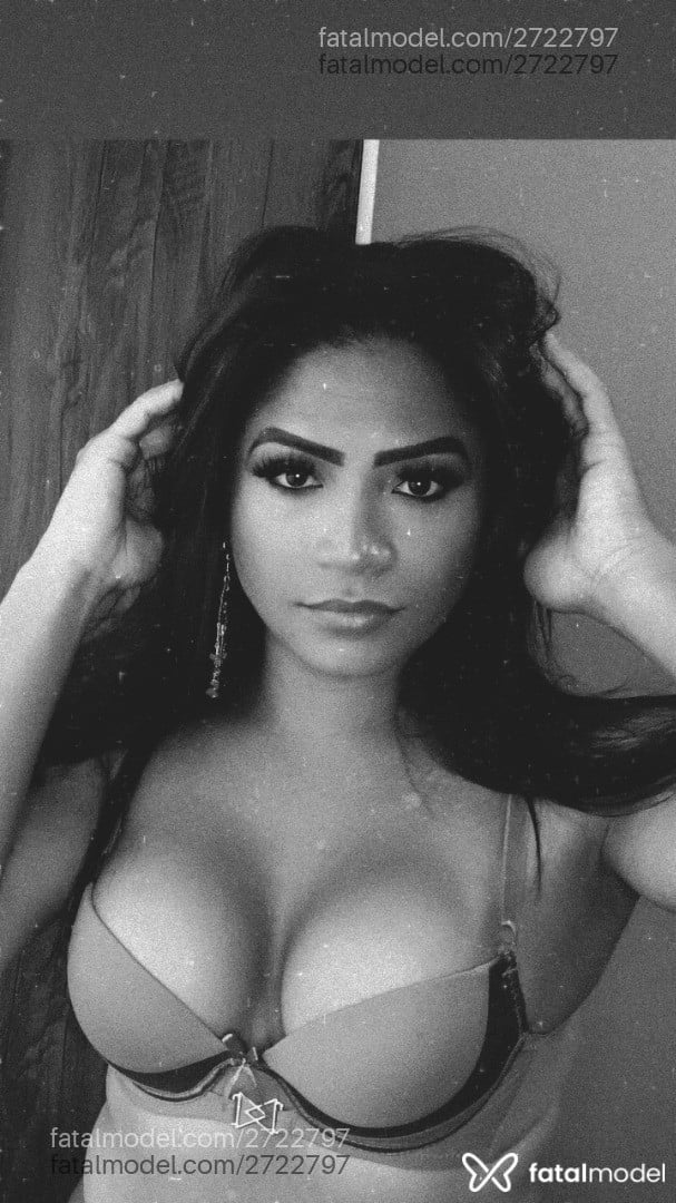 Acompanhante mulher trans morena (o) de olhos castanhos - Morena Cearense