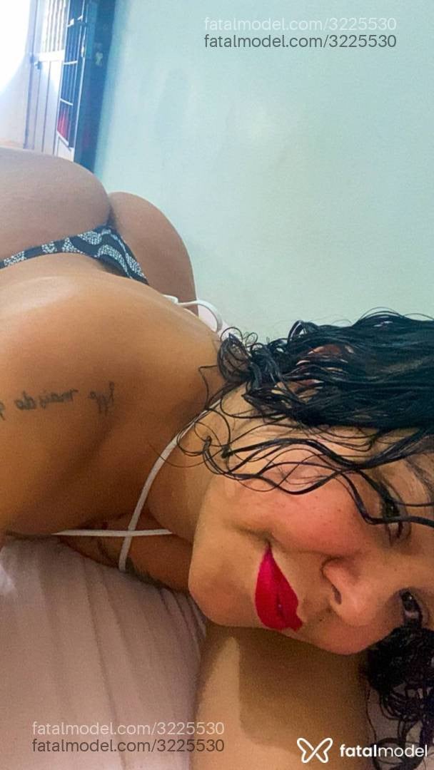 Acompanhante mulher morena (o) de olhos castanhos - Raissa