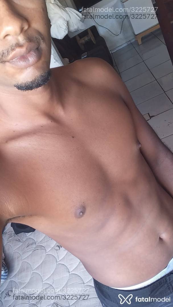 Acompanhante homem com cabelo castanho de olhos castanhos em João Pessoa - Mateuzinho