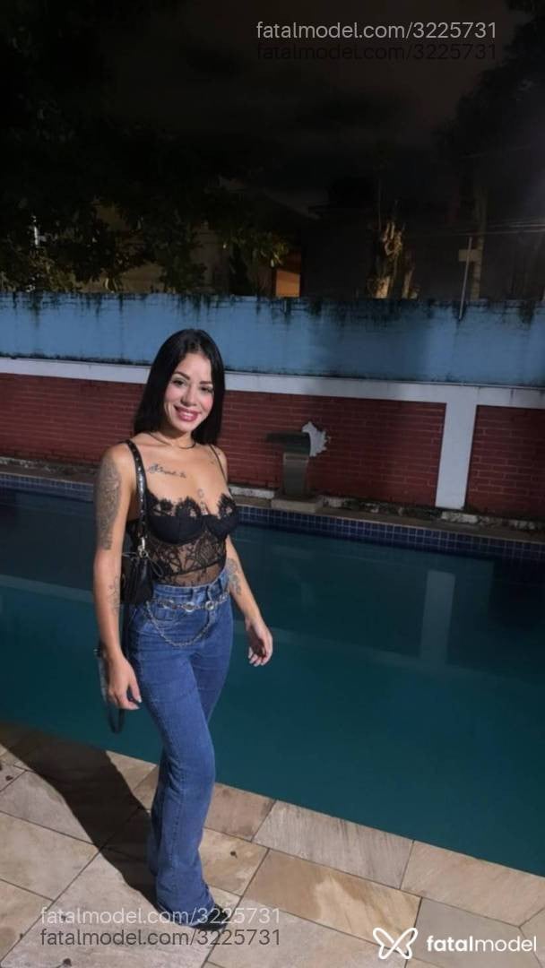 Acompanhante mulher morena (o) de olhos castanhos - Brenda Souza Acompanhante mulher morena (o) de olhos castanhos - Brenda Souza