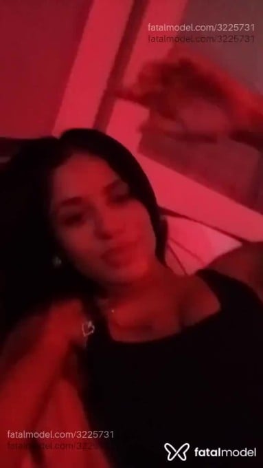 Acompanhante mulher morena (o) de olhos castanhos em Guarujá - Brenda Souza