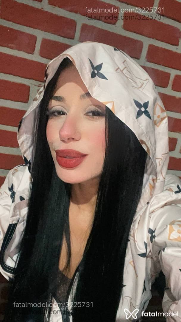 Acompanhante mulher morena (o) de olhos castanhos - Brenda Souza