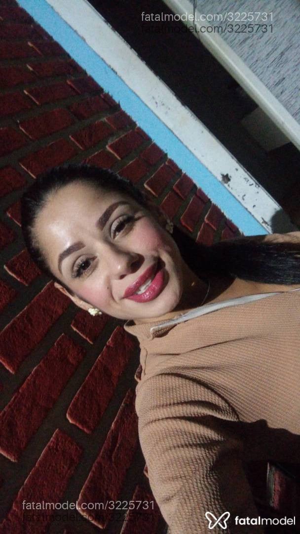 Acompanhante mulher morena (o) de olhos castanhos em Guarujá - Brenda Souza