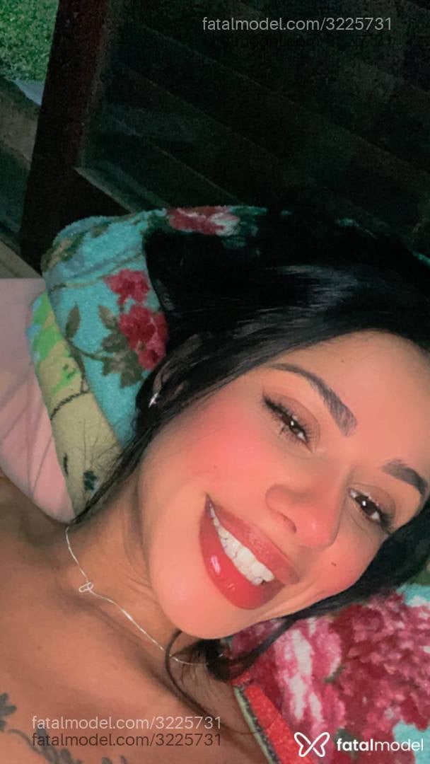 Acompanhante mulher morena (o) de olhos castanhos - Brenda Souza