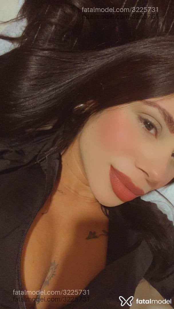 Acompanhante mulher morena (o) de olhos castanhos em Guarujá - Brenda Souza