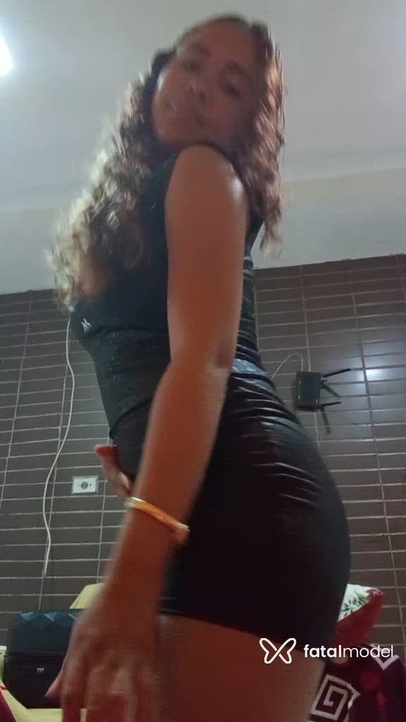 Acompanhante mulher ruiva (o) de olhos castanhos - Kellynha