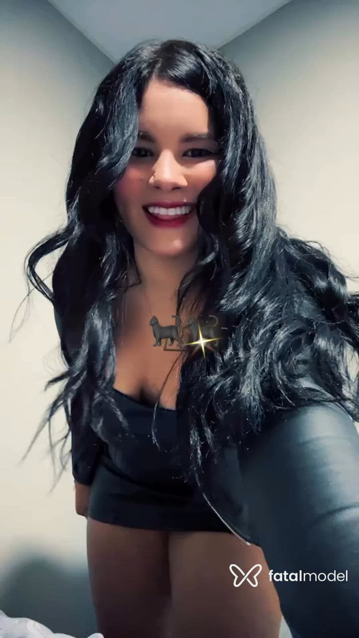 Acompanhante mulher morena (o) de olhos castanhos - Emilly