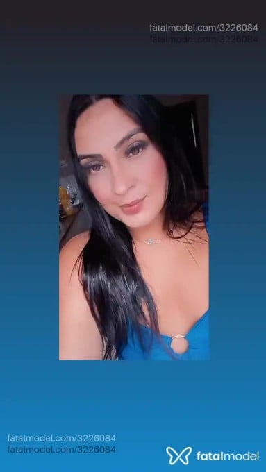 Acompanhante mulher trans morena (o) de olhos mel em Taubaté Acompanhante mulher trans morena (o) de olhos mel em Taubaté - Vitória