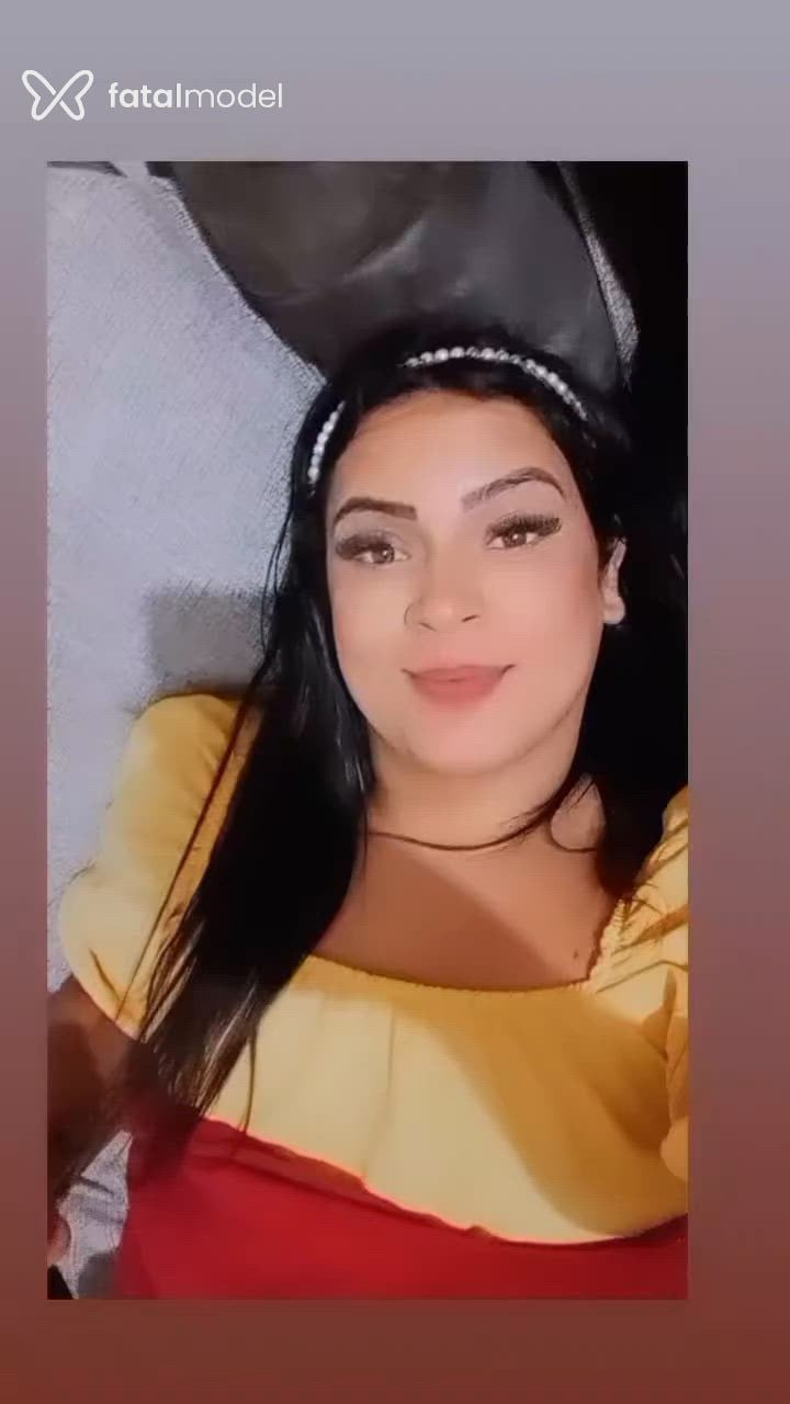 Acompanhante mulher trans morena (o) de olhos mel - Vitória