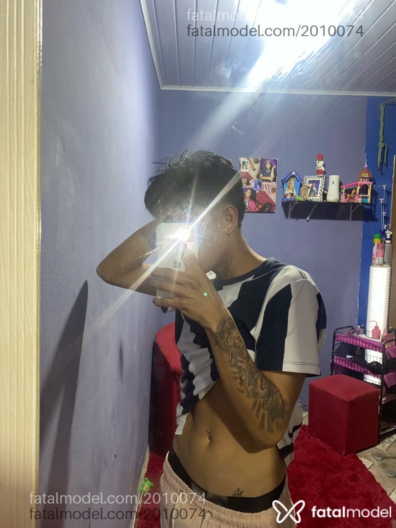 Acompanhante homem com cabelo castanho de olhos castanhos - Jhoe Britto