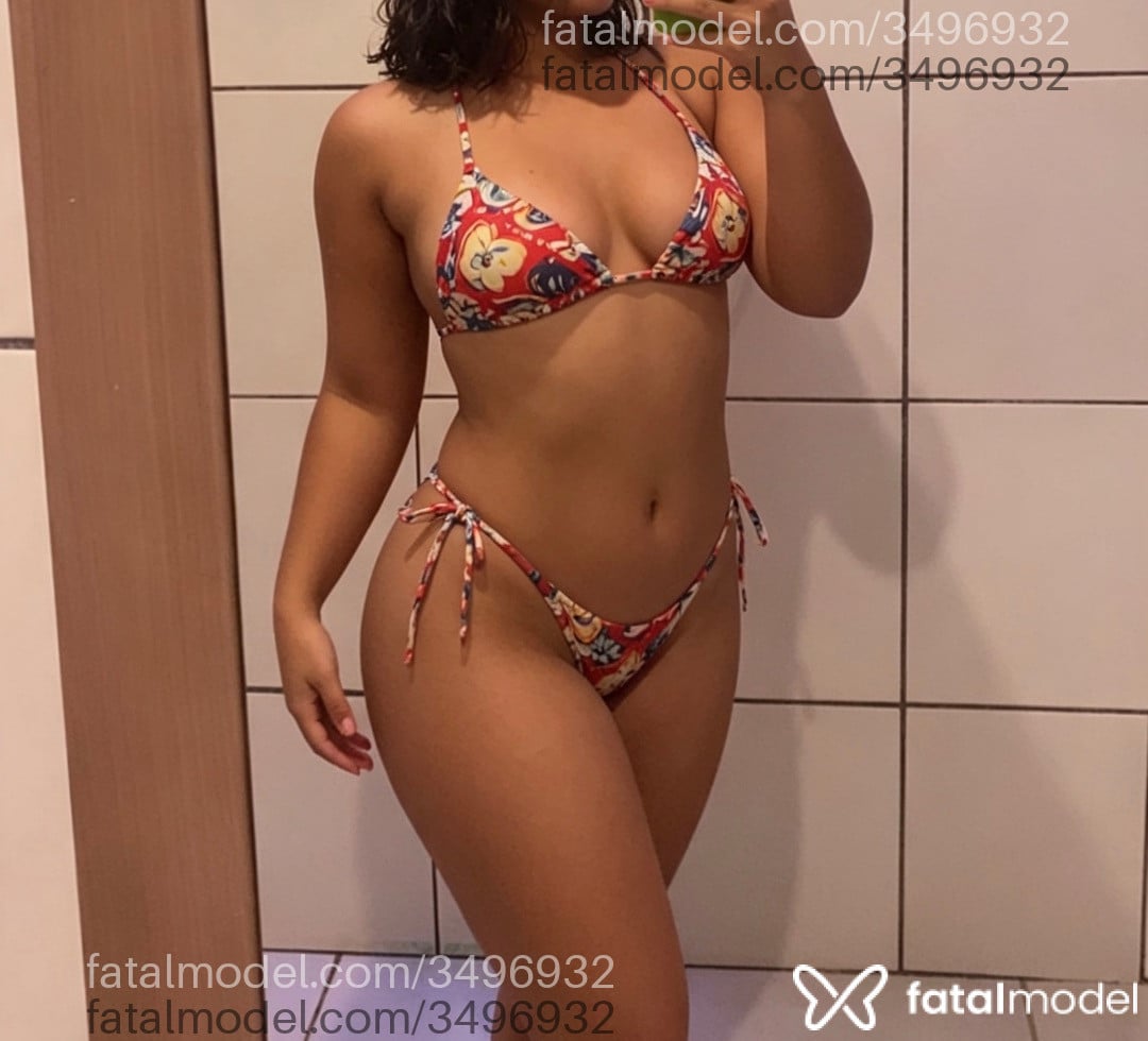 Acompanhante mulher morena (o) de olhos castanhos - Amanda Acompanhante mulher morena (o) de olhos castanhos - Amanda
