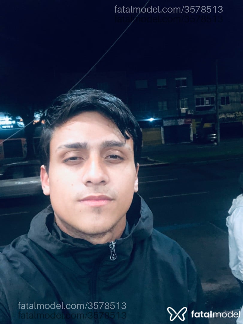 Acompanhante homem morena (o) de olhos castanhos - Bielzinho Acompanhante homem morena (o) de olhos castanhos - Bielzinho