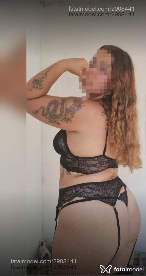 Acompanhante mulher ruiva (o) de olhos castanhos - Kary