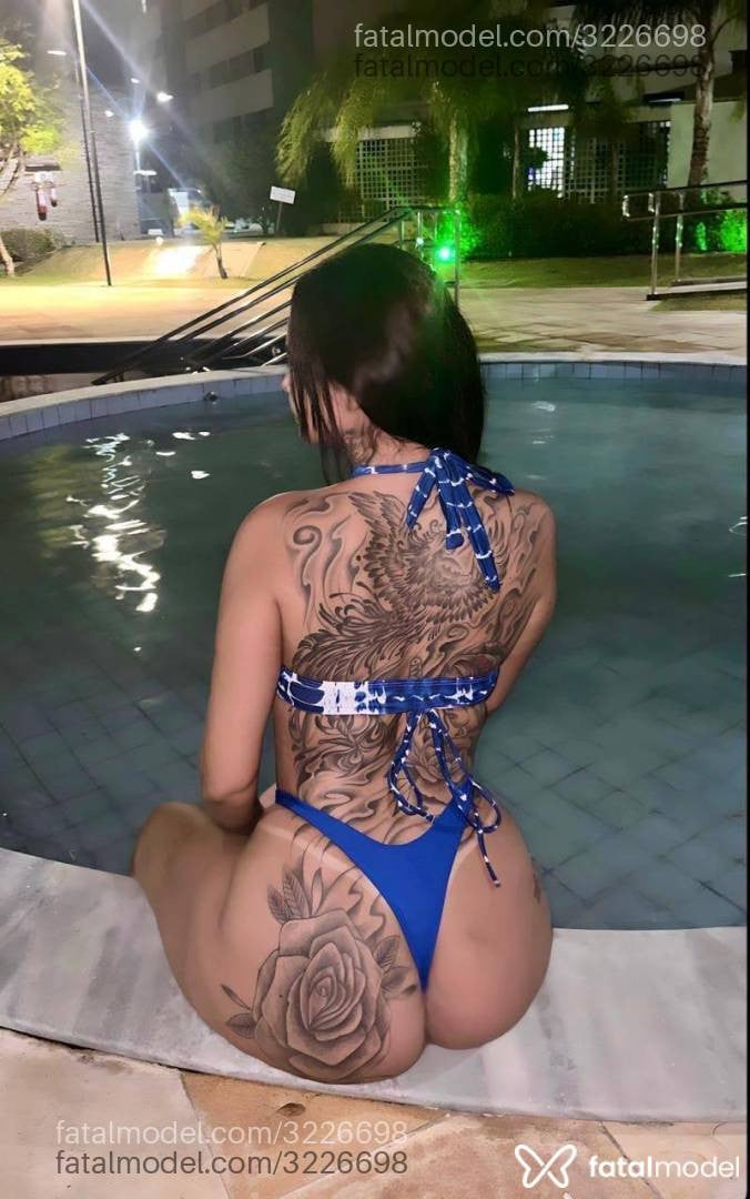 Acompanhante mulher morena (o) de olhos mel - Jenifer