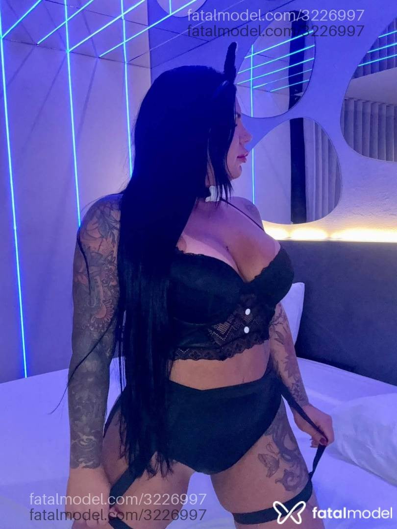 Acompanhante mulher morena (o) de olhos castanhos - Nanda