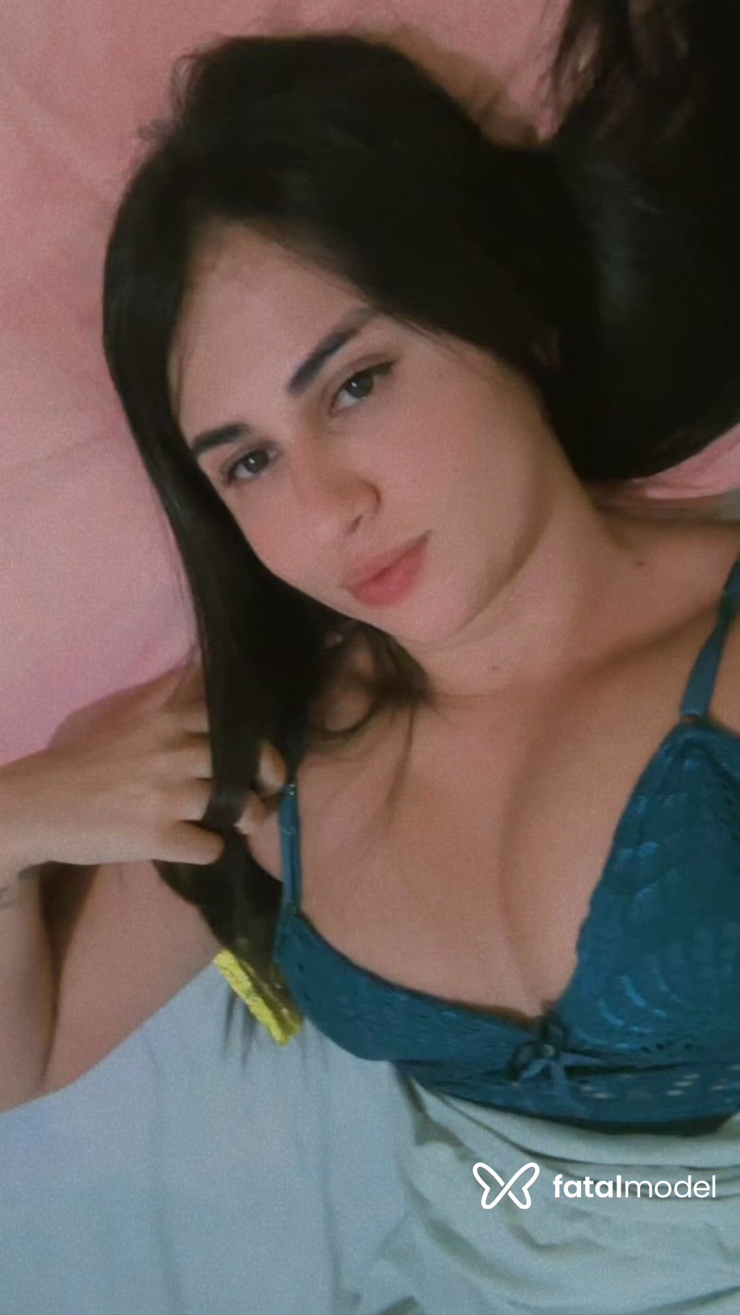 Acompanhante mulher com cabelo castanho de olhos castanhos - Laylla Mineirinh