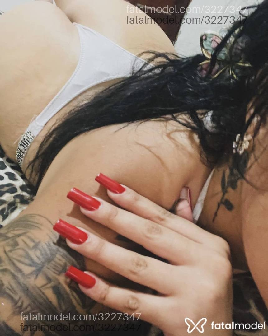 Acompanhante mulher morena (o) de olhos castanhos - Milena