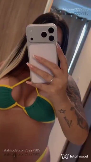 Acompanhante mulher loira (o) de olhos mel em Atibaia - Gaby Castro