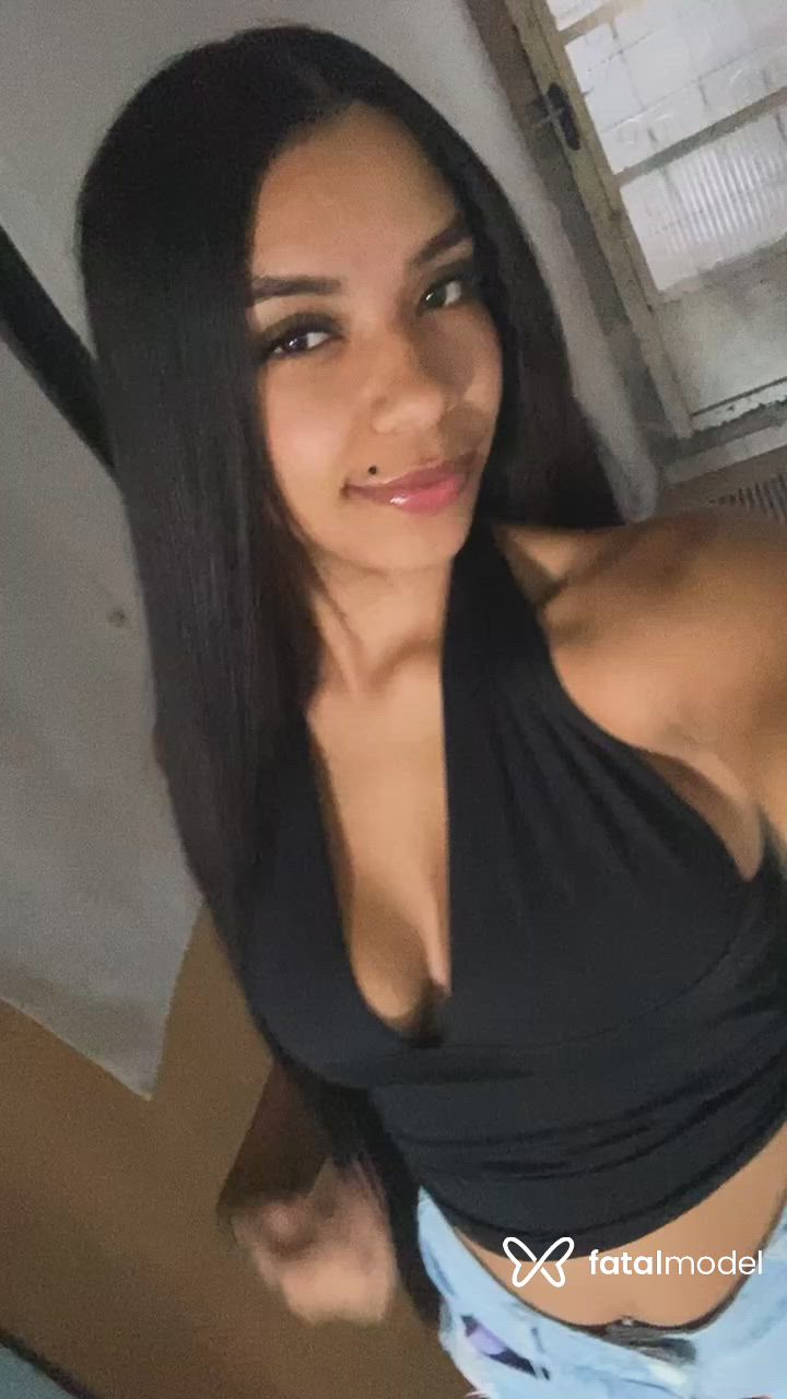Acompanhante mulher morena (o) de olhos castanhos - Vitoria Alice