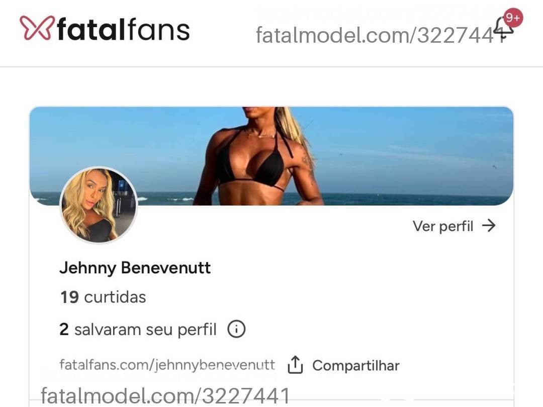 Acompanhante mulher trans loira (o) de olhos castanhos - Jehnny Benevenutt