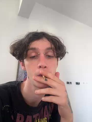 Acompanhante homem com cabelo castanho de olhos verdes - Zacc