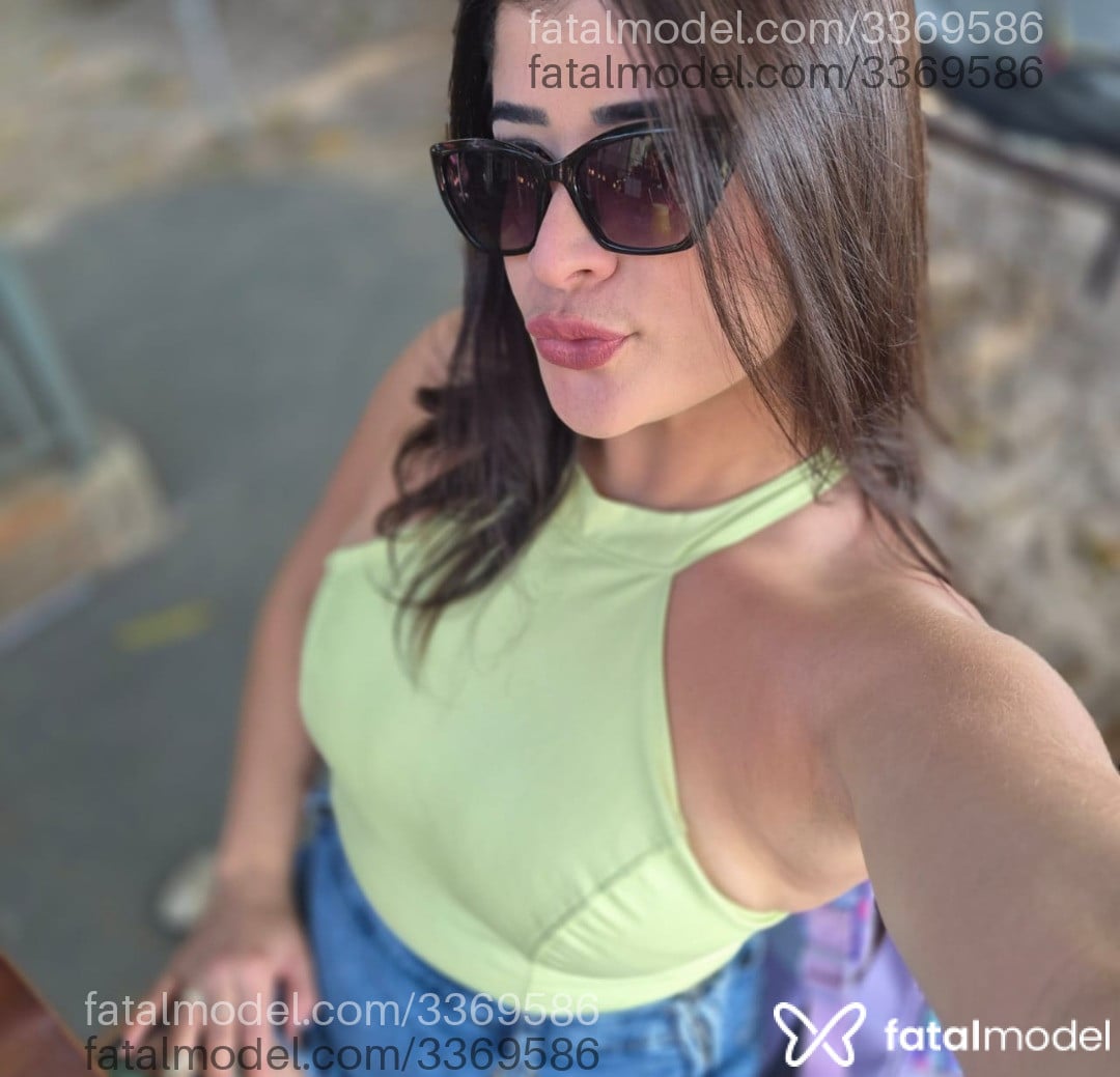 Acompanhante mulher morena (o) de olhos castanhos - Alice