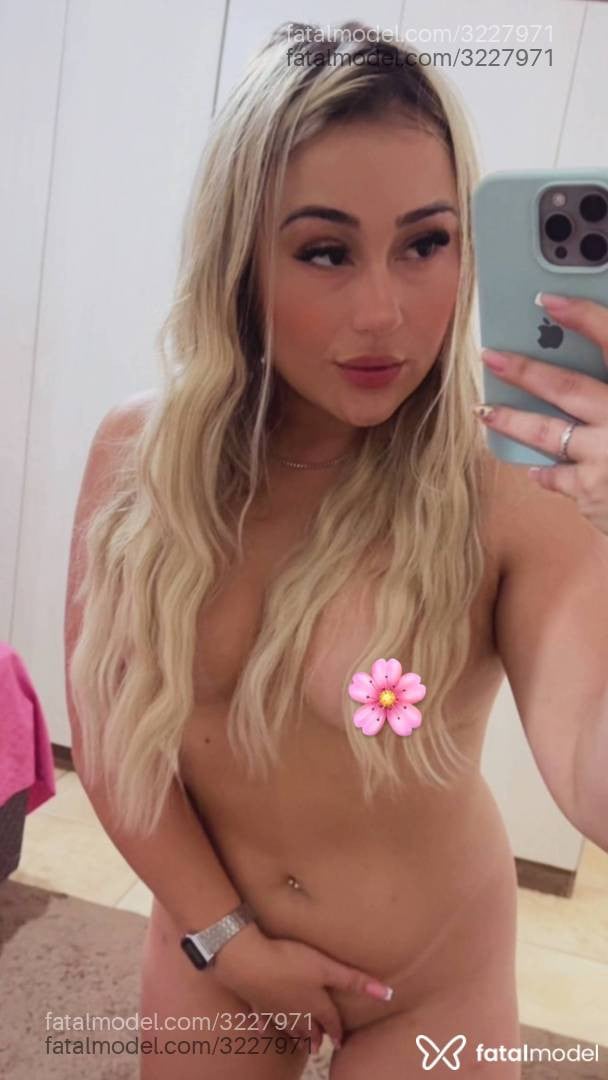 Acompanhante mulher loira (o) de olhos castanhos em Cornélio Procópio - Maya Ribeiro