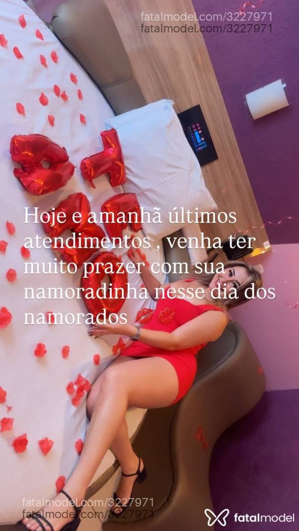 Acompanhante mulher loira (o) de olhos castanhos em Mafra - Maya Ribeiro