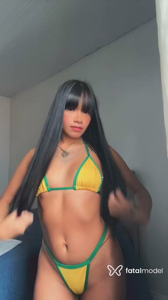 Acompanhante mulher morena (o) de olhos pretos - Sofy Santos