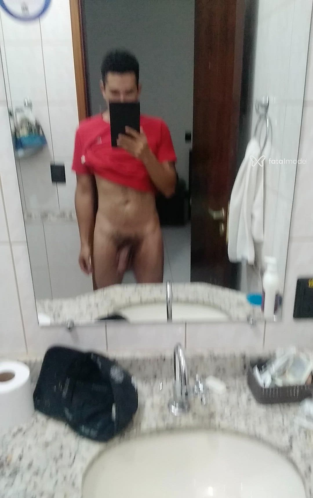 Acompanhante homem com cabelo castanho de olhos castanhos - Fabinho