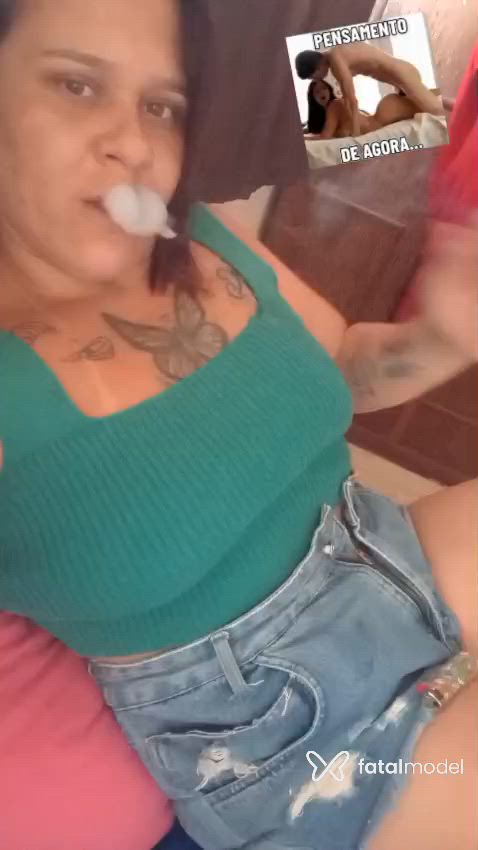 Acompanhante mulher loira (o) de olhos verdes - Mikele