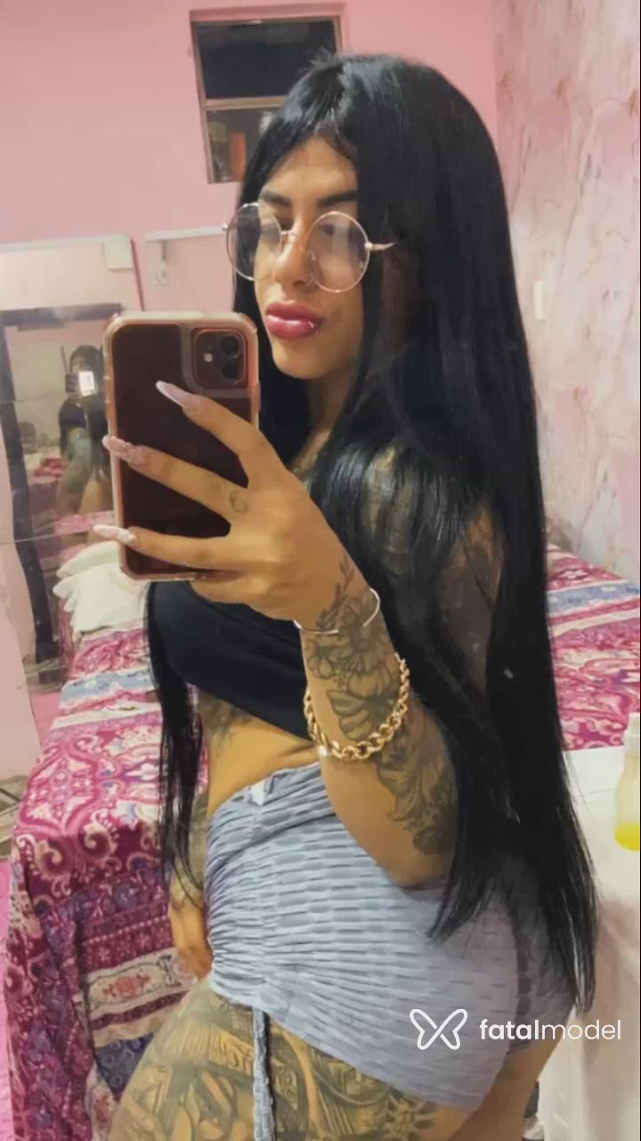 Acompanhante mulher morena (o) de olhos castanhos - Lara