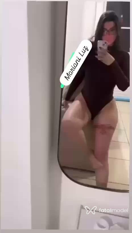 Acompanhante mulher morena (o) de olhos castanhos - Mariluz
