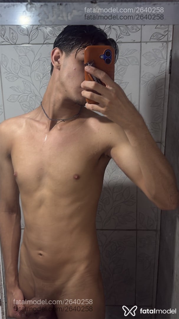 Acompanhante homem morena (o) de olhos pretos - Lucas Gabriel