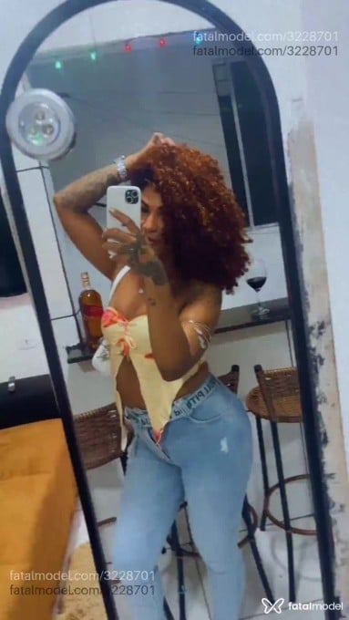 Acompanhante mulher trans ruiva (o) de olhos castanhos em Recife - Lara Santos