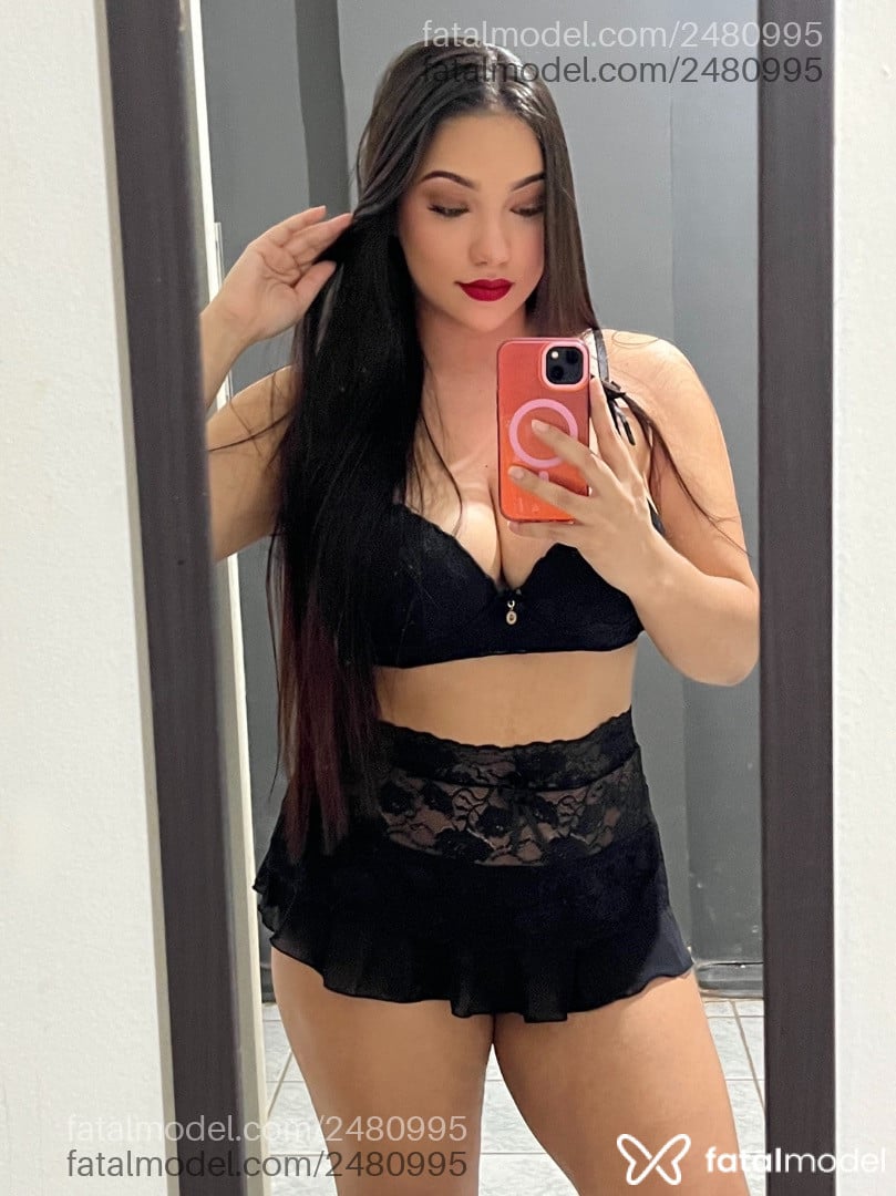 Acompanhante mulher morena (o) de olhos verdes - Kimberly Andrade