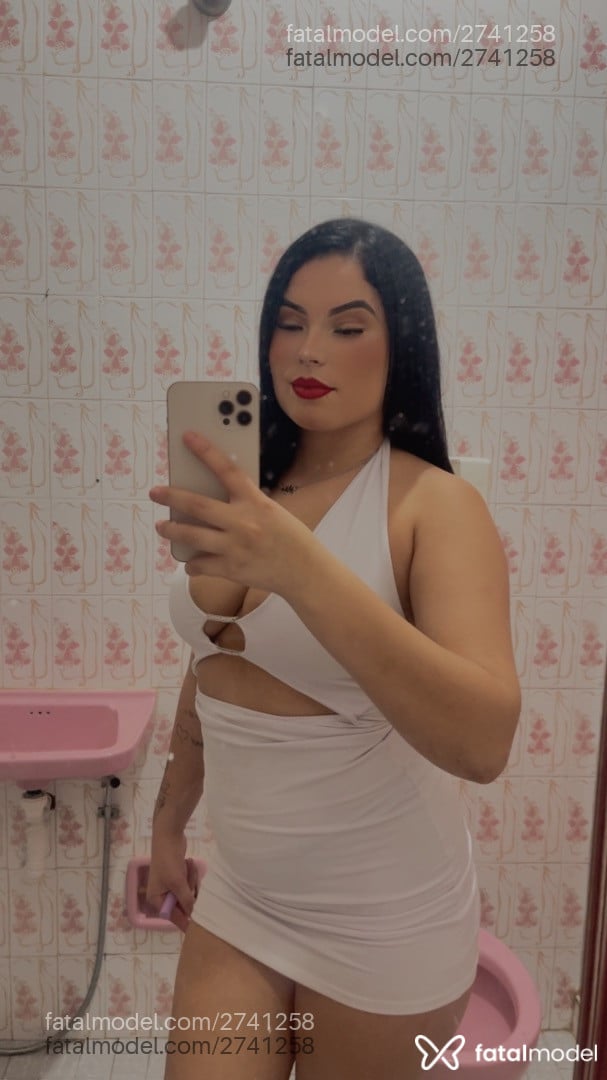 Acompanhante mulher morena (o) de olhos castanhos - Vick