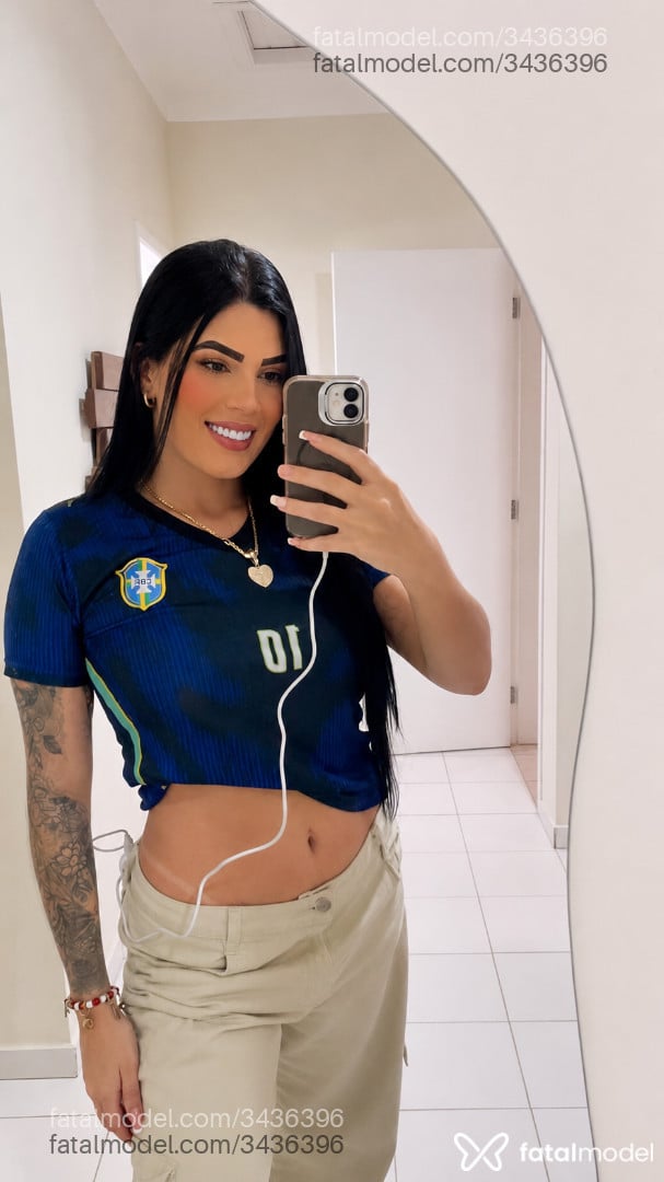 Acompanhante mulher morena (o) de olhos castanhos - Lara Mendes