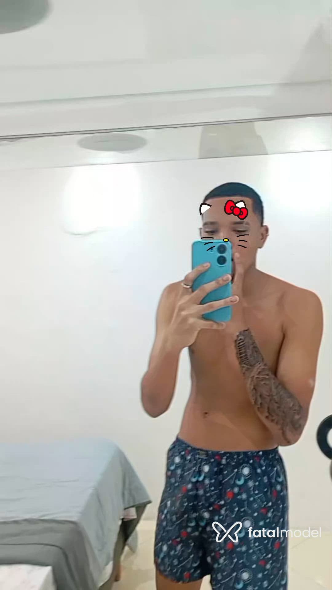 Acompanhante homem com cabelo castanho de olhos castanhos - Marques