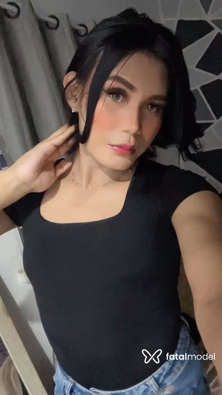 Acompanhante mulher trans morena (o) de olhos pretos - Kendra