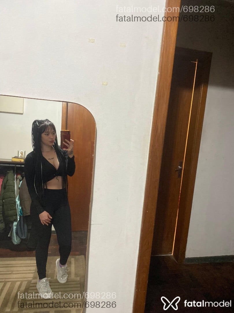Acompanhante mulher com cabelo castanho de olhos castanhos - pamela