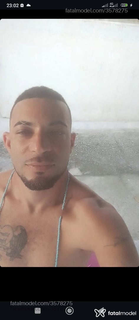 Acompanhante homem morena (o) de olhos mel - Vitor Hugo
