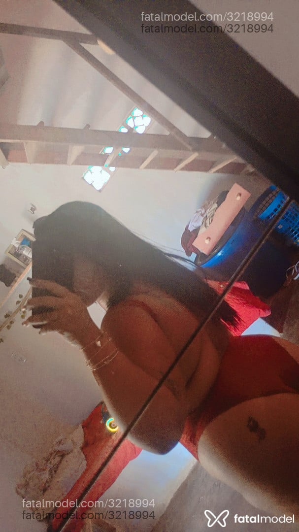 Acompanhante mulher morena (o) de olhos castanhos - Milinha