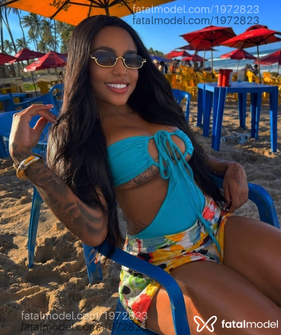 Acompanhante mulher morena (o) de olhos mel - Jade Valentte