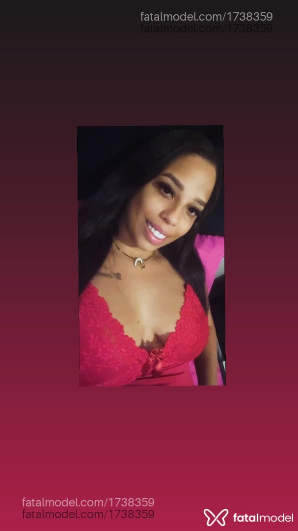 Acompanhante mulher morena (o) de olhos pretos - Mayara