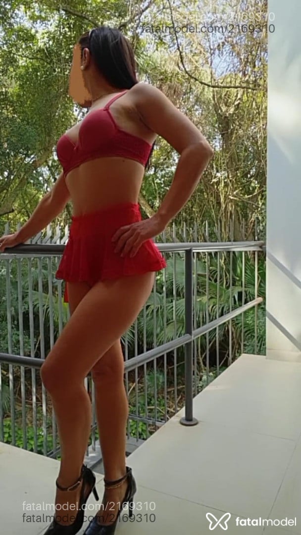 Acompanhante mulher morena (o) de olhos castanhos - Bruna Soares
